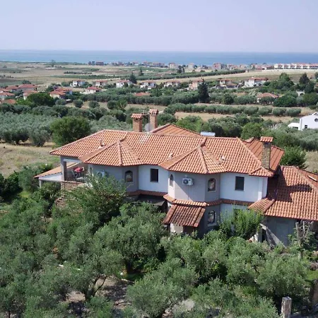 Apartment Alice Wonderland Nea Halkidiki Flogita