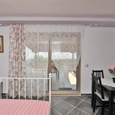 Apartmán Alice Wonderland Nea Halkidiki